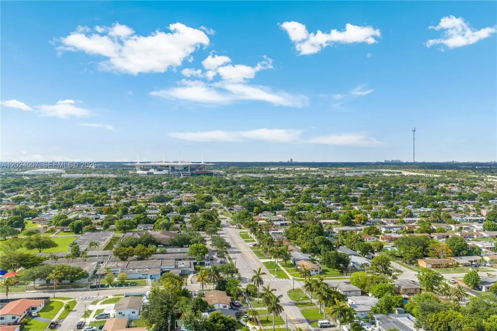 2225 NW 170th Ter Miami Gardens, FL 33056