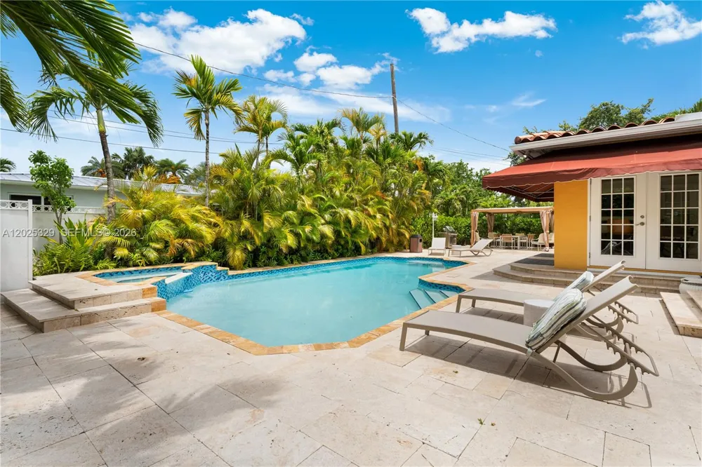 1380 Miami Springs Ave Miami Springs, FL 33166