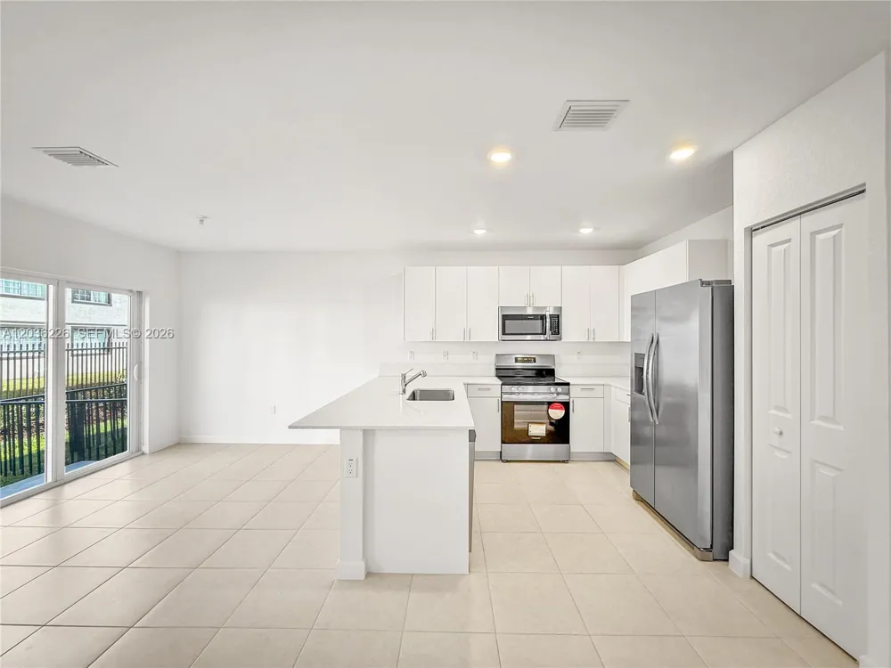 3770 SW 50th Ave #3770 Pembroke Park, FL 33023