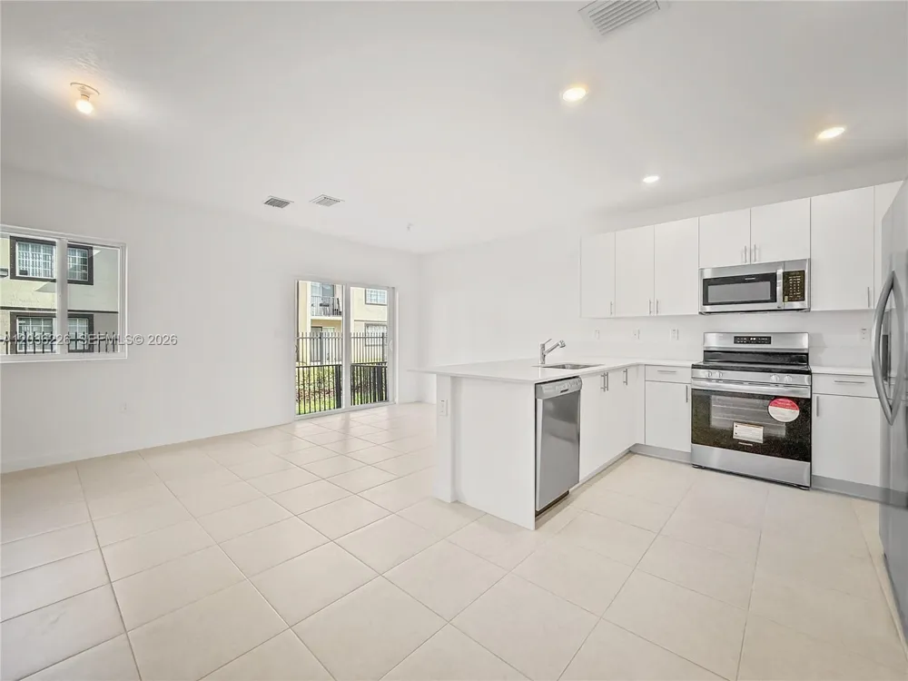 3770 SW 50th Ave #3770 Pembroke Park, FL 33023