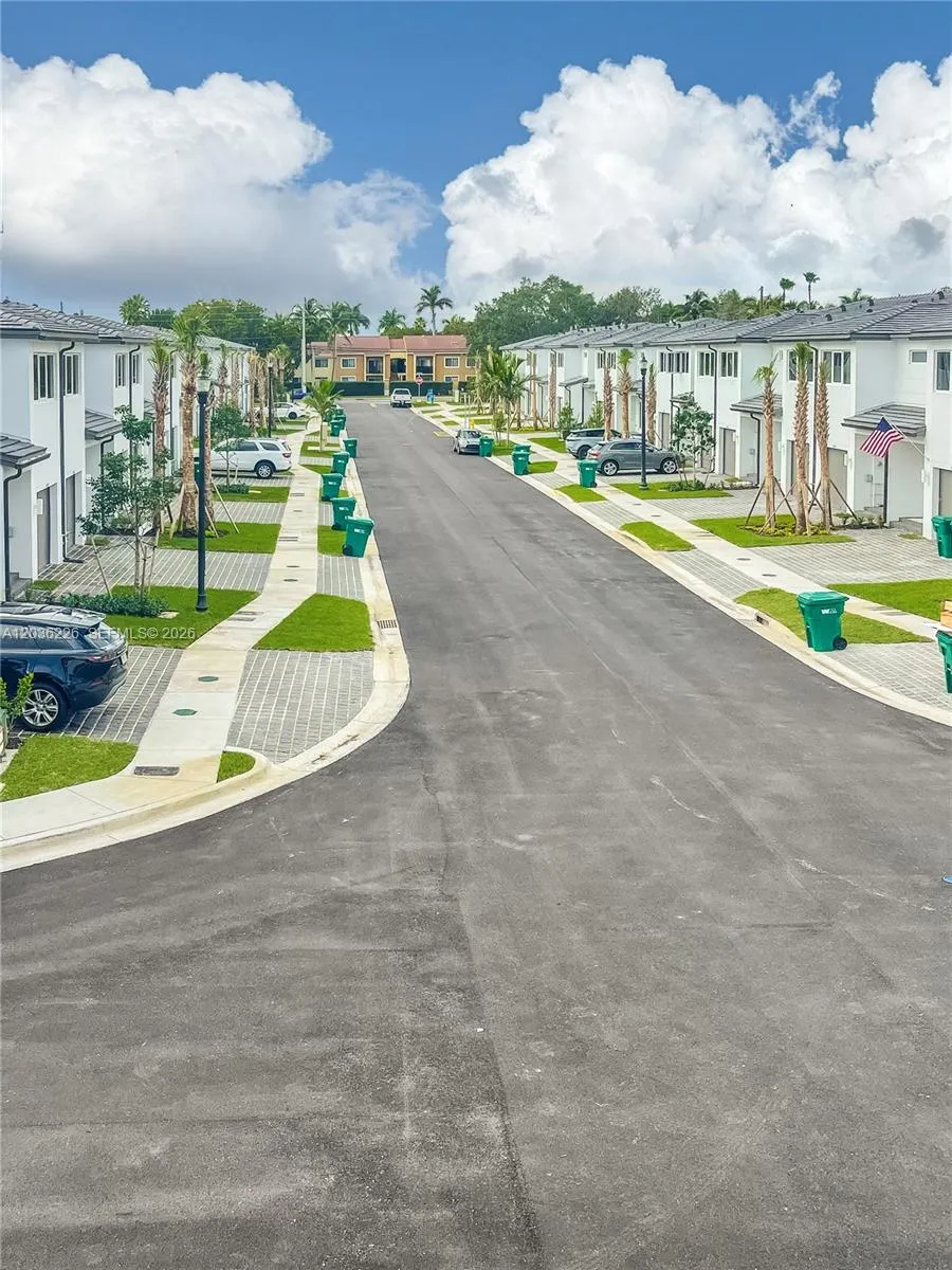 3770 SW 50th Ave #3770 Pembroke Park, FL 33023