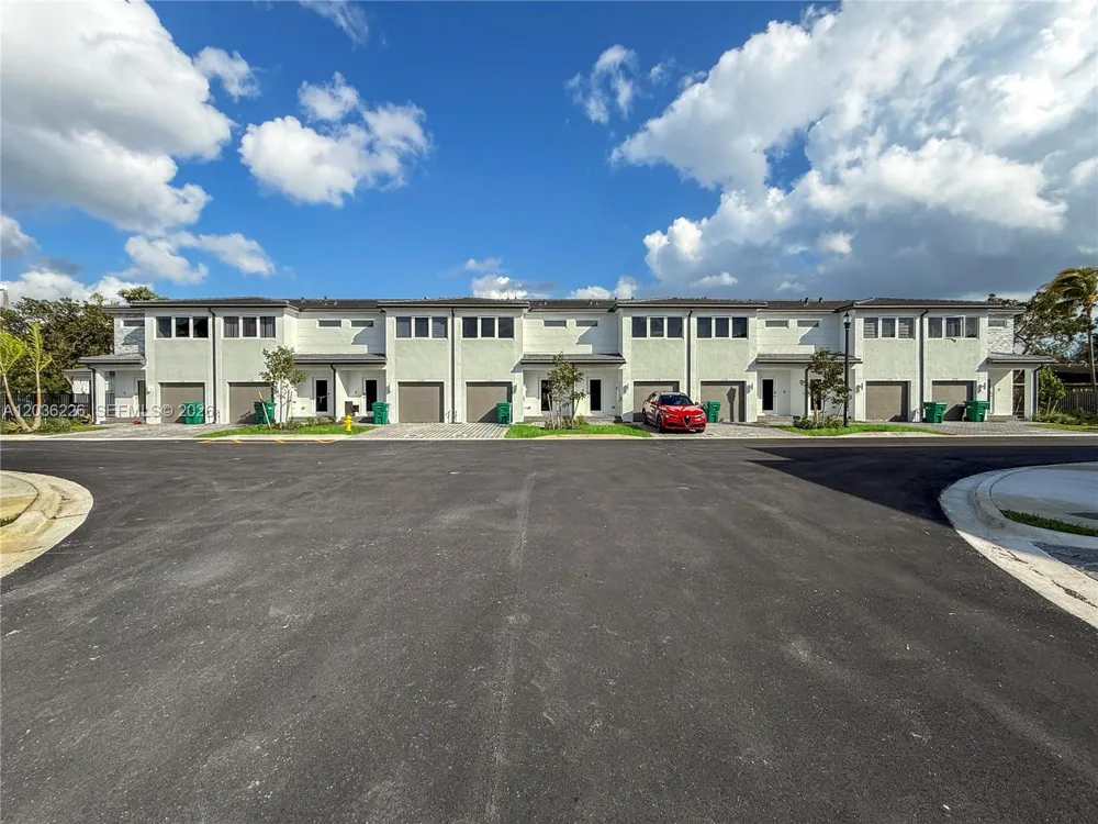 3770 SW 50th Ave #3770 Pembroke Park, FL 33023