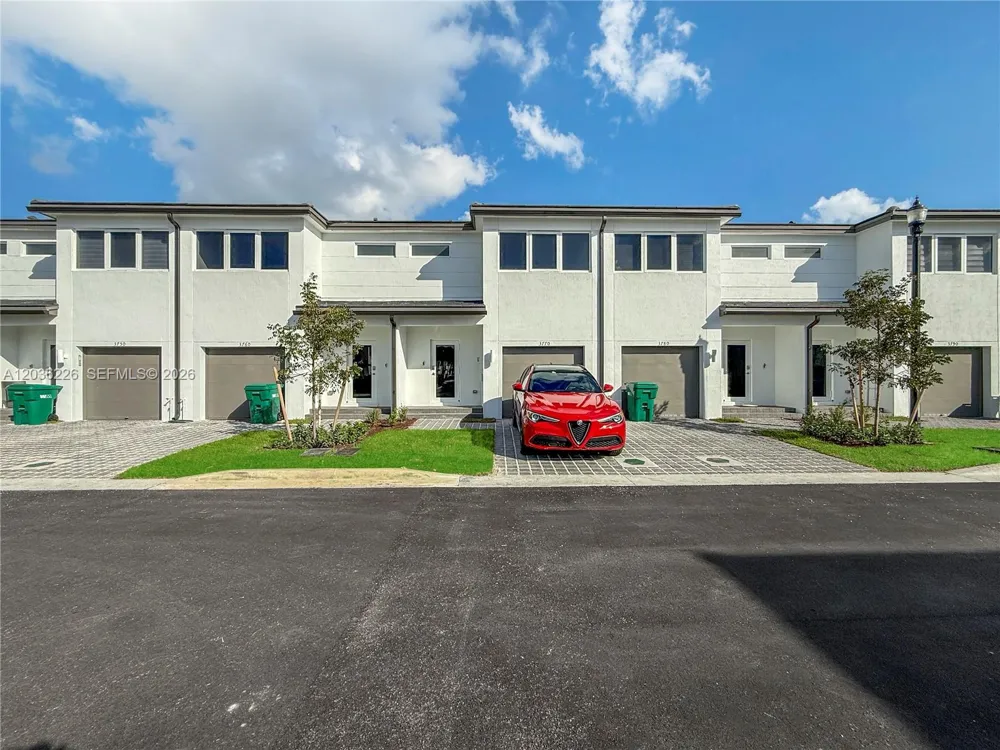 3770 SW 50th Ave #3770 Pembroke Park, FL 33023