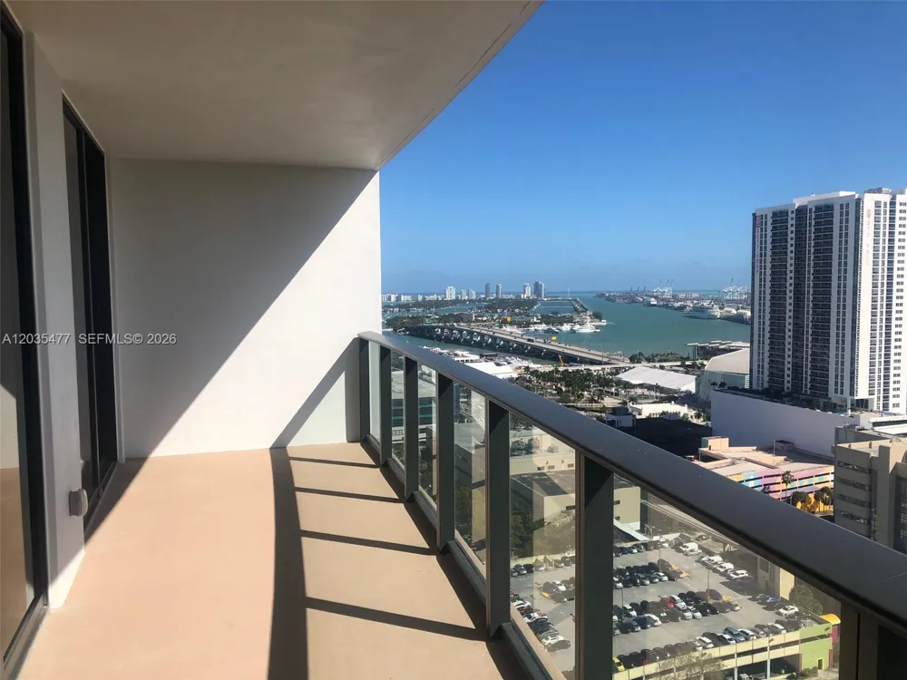 1600 NE 1st Ave #2607 Miami, FL 33132