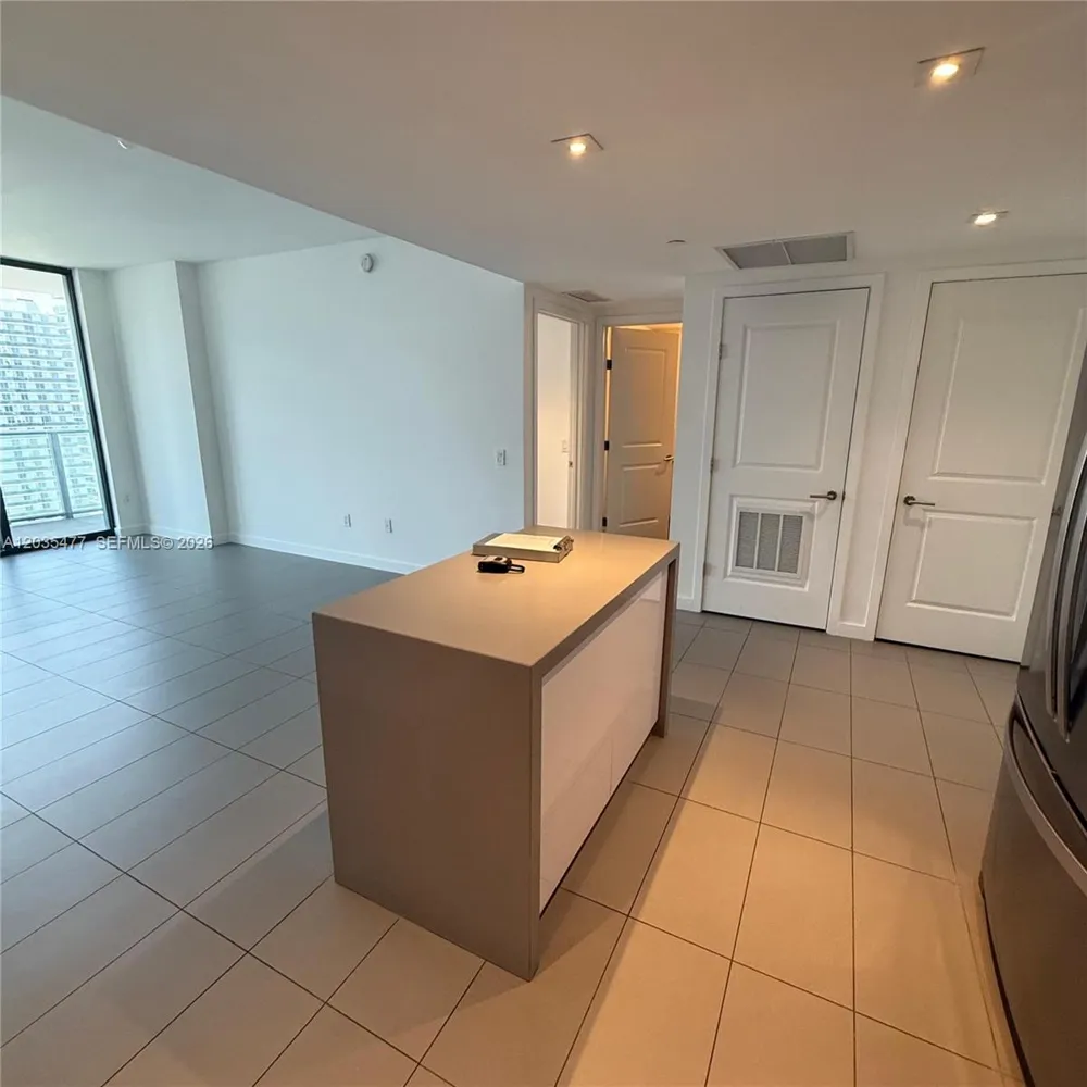 1600 NE 1st Ave #2607 Miami, FL 33132