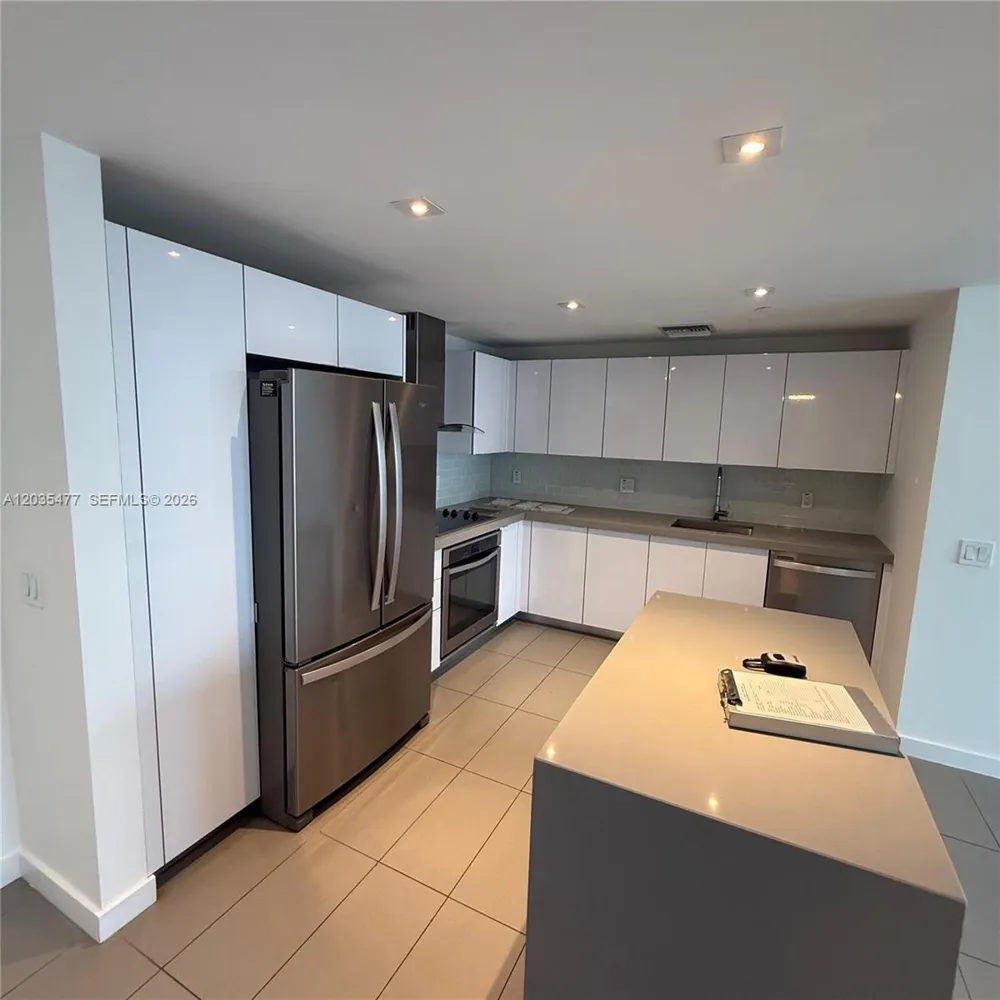 1600 NE 1st Ave #2607 Miami, FL 33132