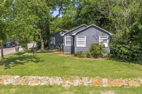 303 10th NW