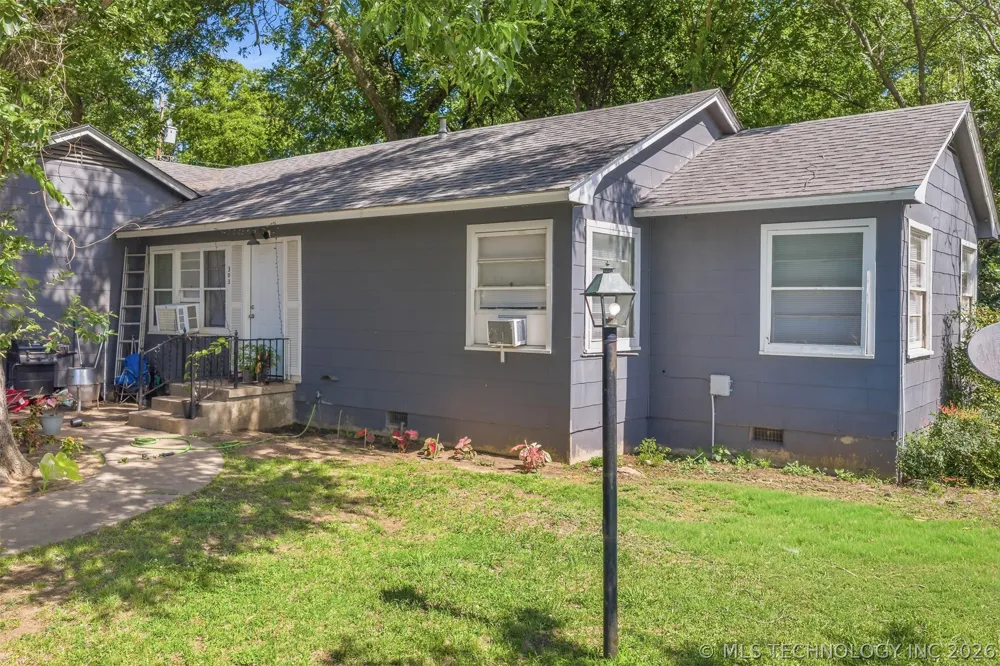 303 10th NW Ardmore, OK 73401