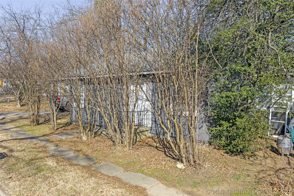 303 10th NW Ardmore, OK 73401