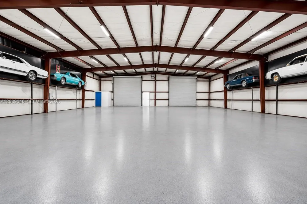 27255 HICKORY HILL Other City - In The State Of Florida, FL 34602