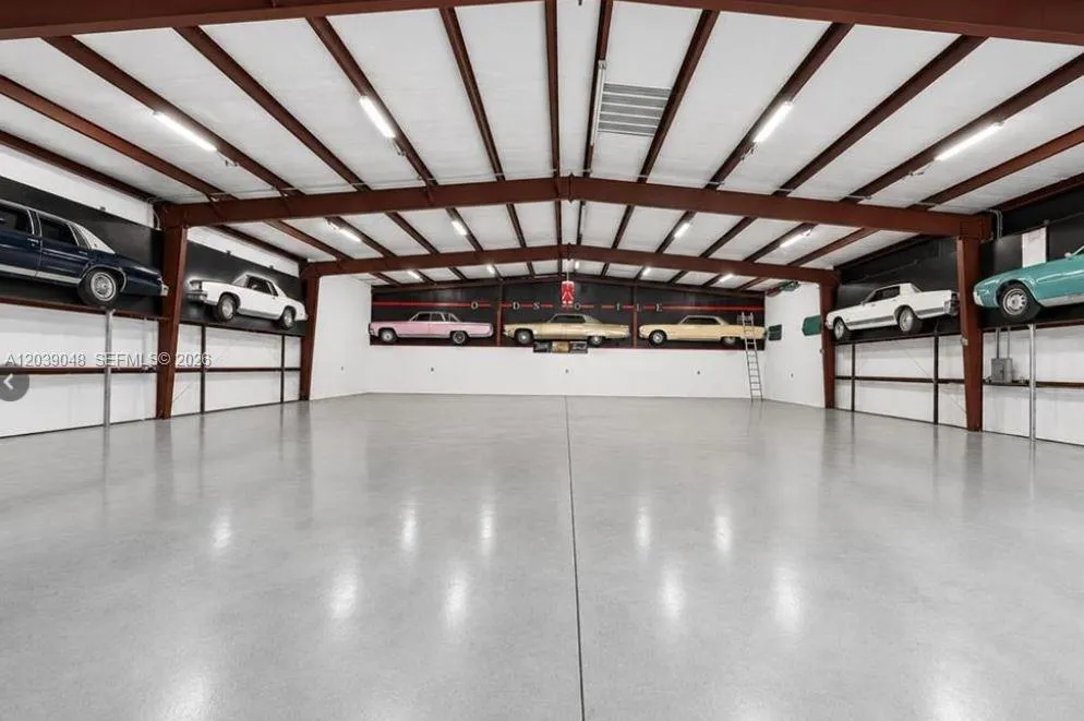 27255 HICKORY HILL Other City - In The State Of Florida, FL 34602