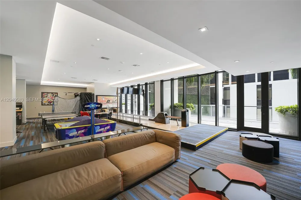1010 Brickell Ave #3007 Miami, FL 33131