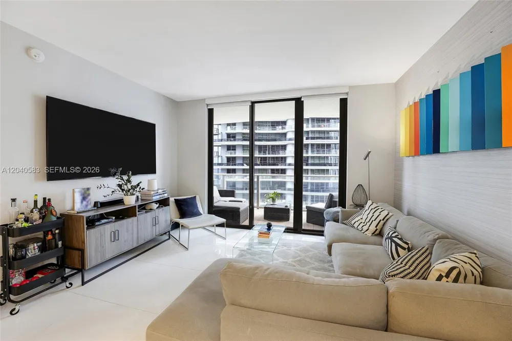 1010 Brickell Ave #3007 Miami, FL 33131