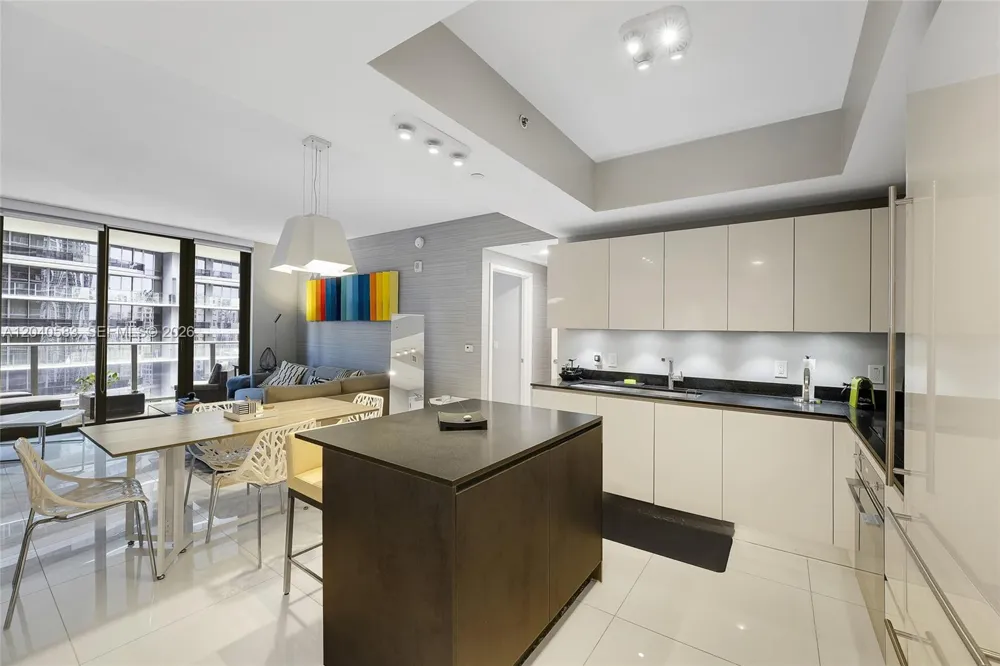 1010 Brickell Ave #3007 Miami, FL 33131