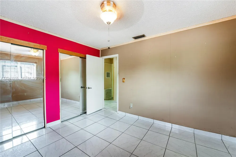 11941 SW 4th St Miami, FL 33184