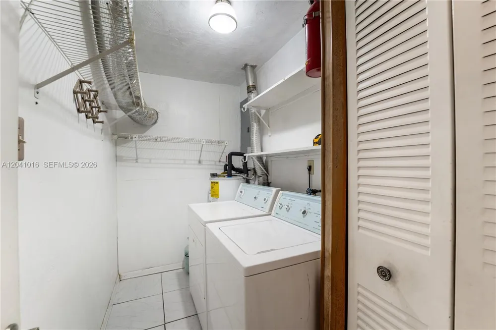 11941 SW 4th St Miami, FL 33184