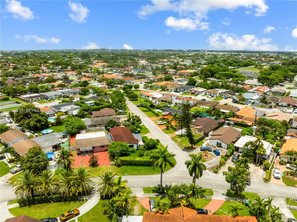 11941 SW 4th St Miami, FL 33184