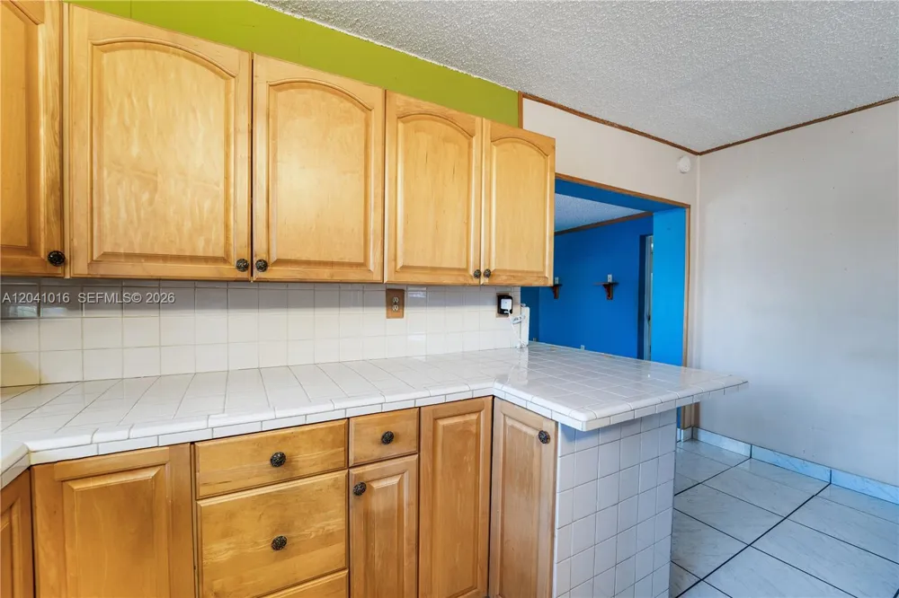 11941 SW 4th St Miami, FL 33184