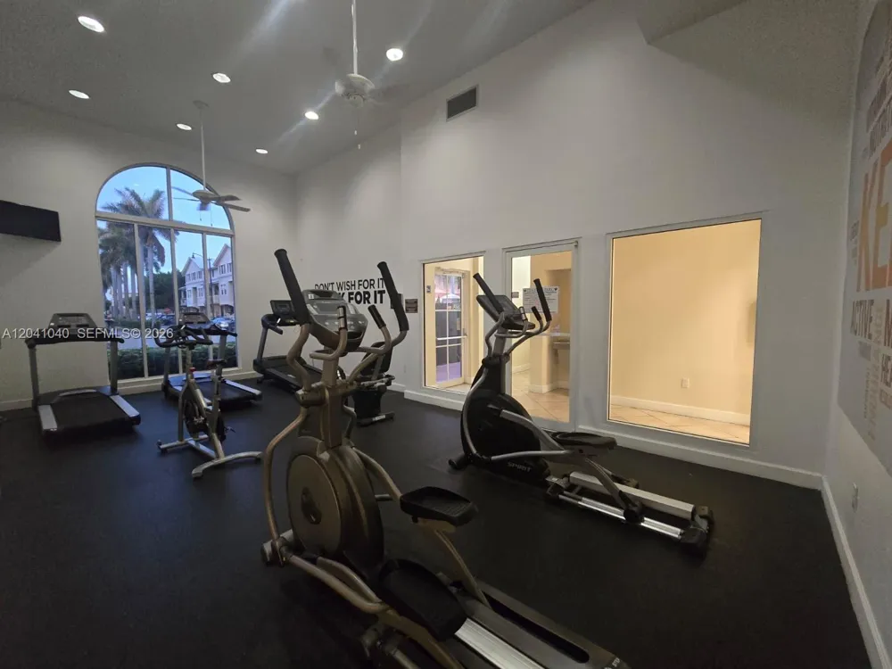8936 W Flagler St #204 Miami, FL 33174