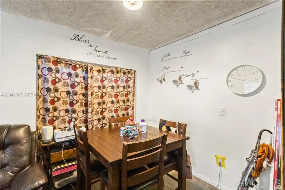 555 Harem Ave Opa-Locka, FL 33054