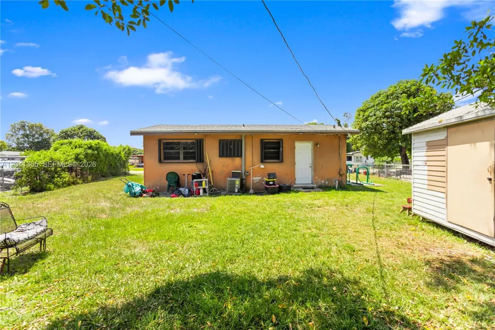 555 Harem Ave Opa-Locka, FL 33054