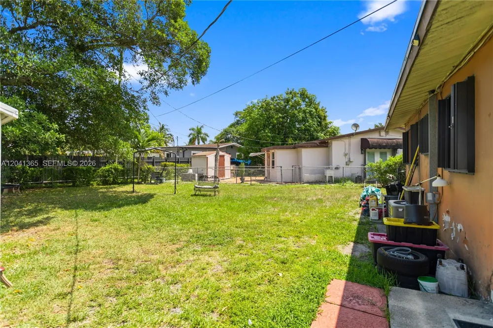 555 Harem Ave Opa-Locka, FL 33054