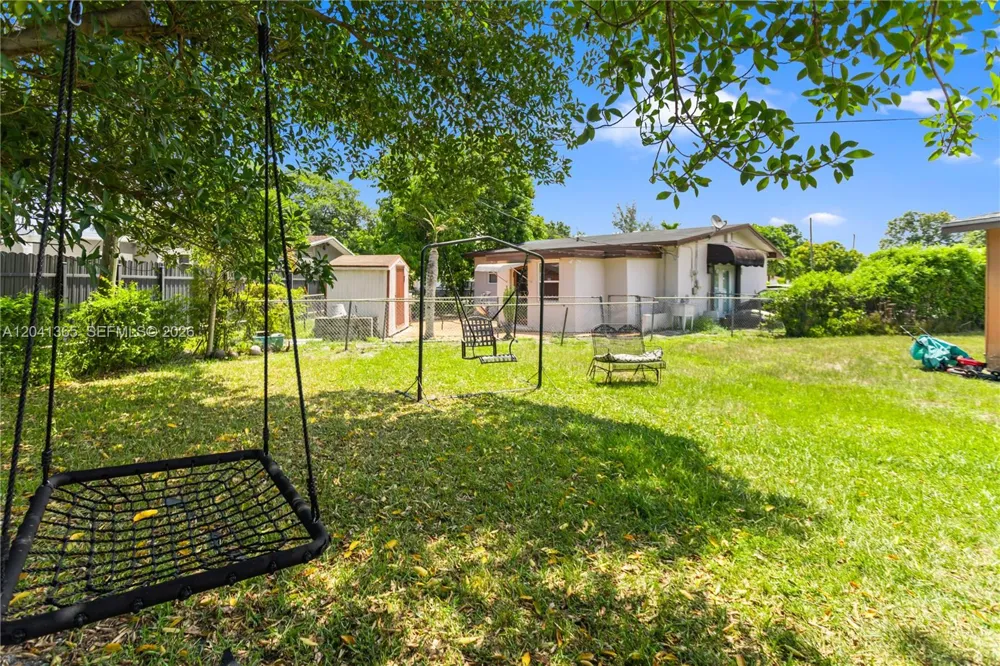 555 Harem Ave Opa-Locka, FL 33054