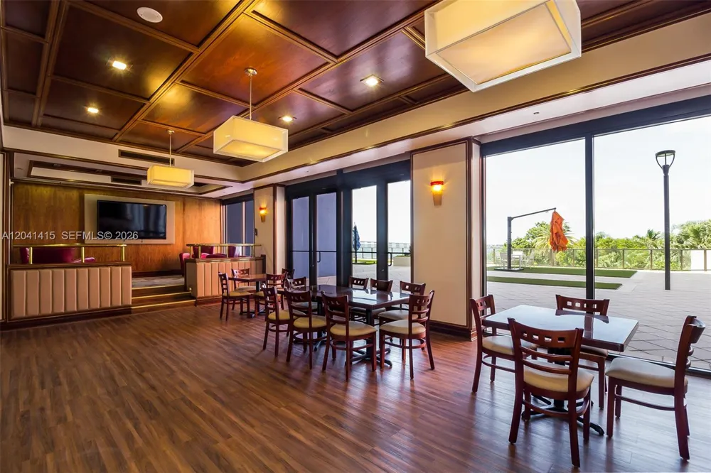 1581 Brickell Ave #903 Miami, FL 33129