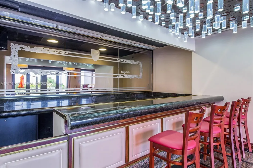1581 Brickell Ave #903 Miami, FL 33129