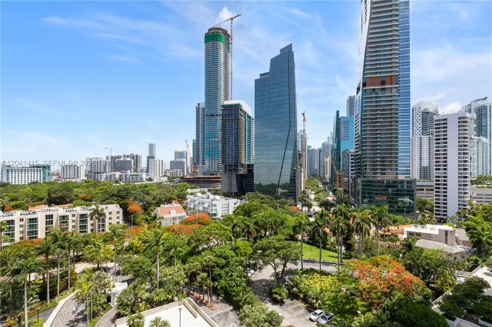1581 Brickell Ave #903 Miami, FL 33129