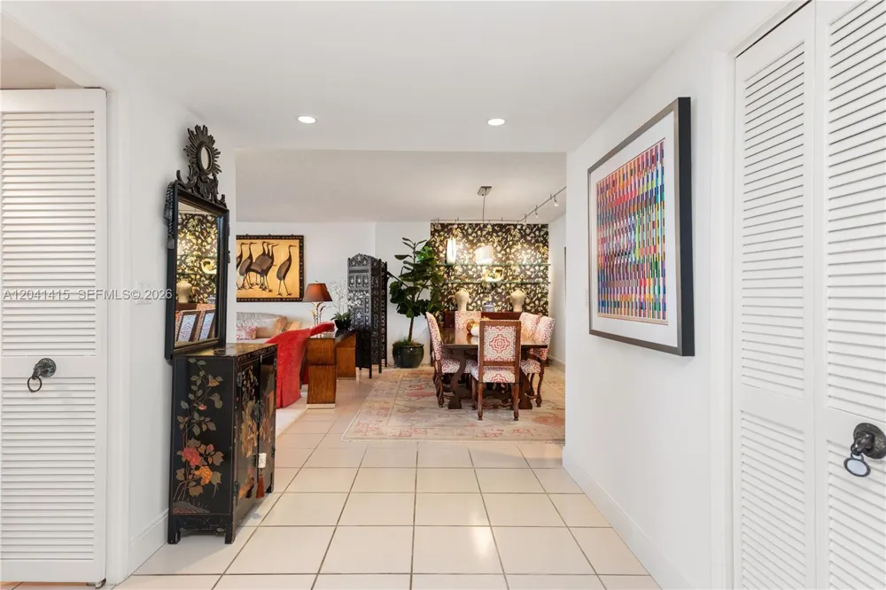 1581 Brickell Ave #903 Miami, FL 33129