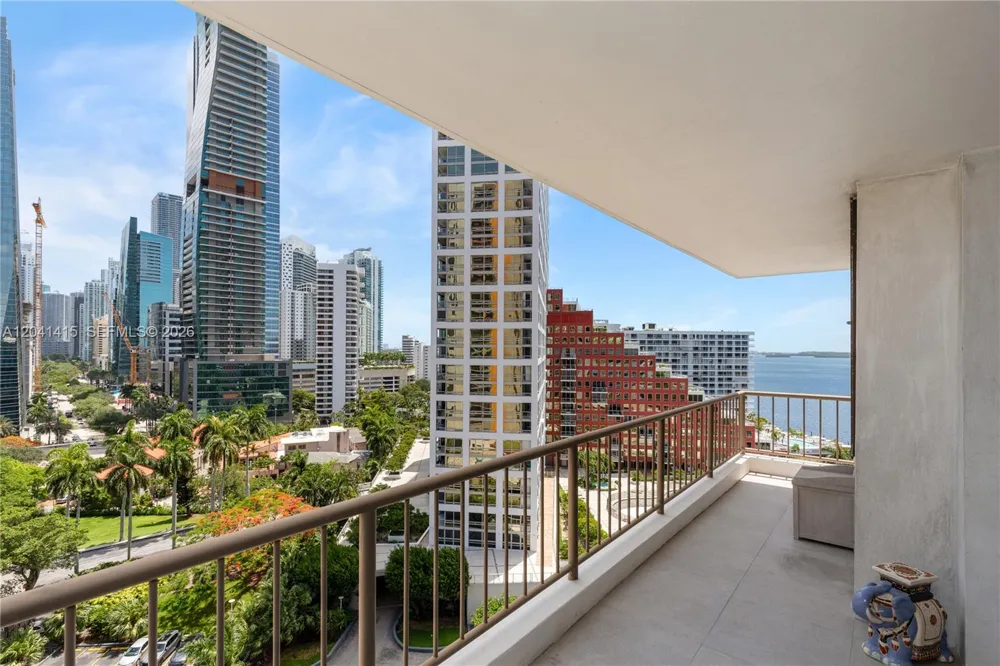 1581 Brickell Ave #903 Miami, FL 33129