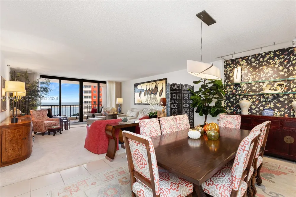 1581 Brickell Ave #903 Miami, FL 33129