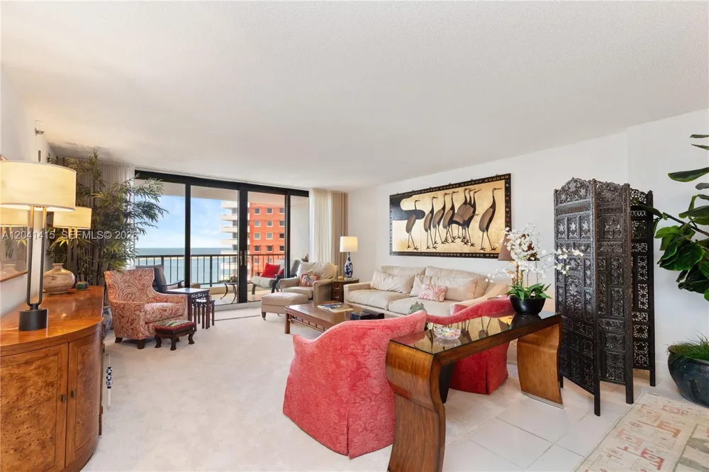 1581 Brickell Ave #903 Miami, FL 33129