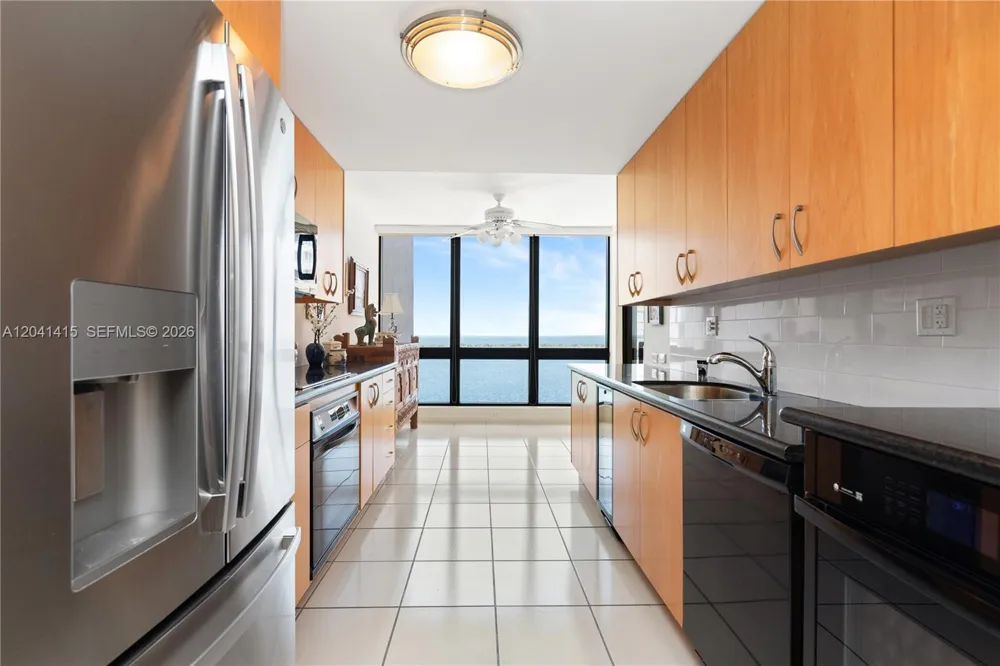 1581 Brickell Ave #903 Miami, FL 33129