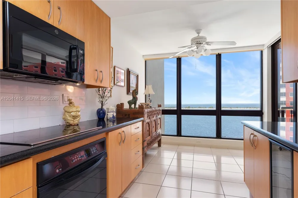 1581 Brickell Ave #903 Miami, FL 33129