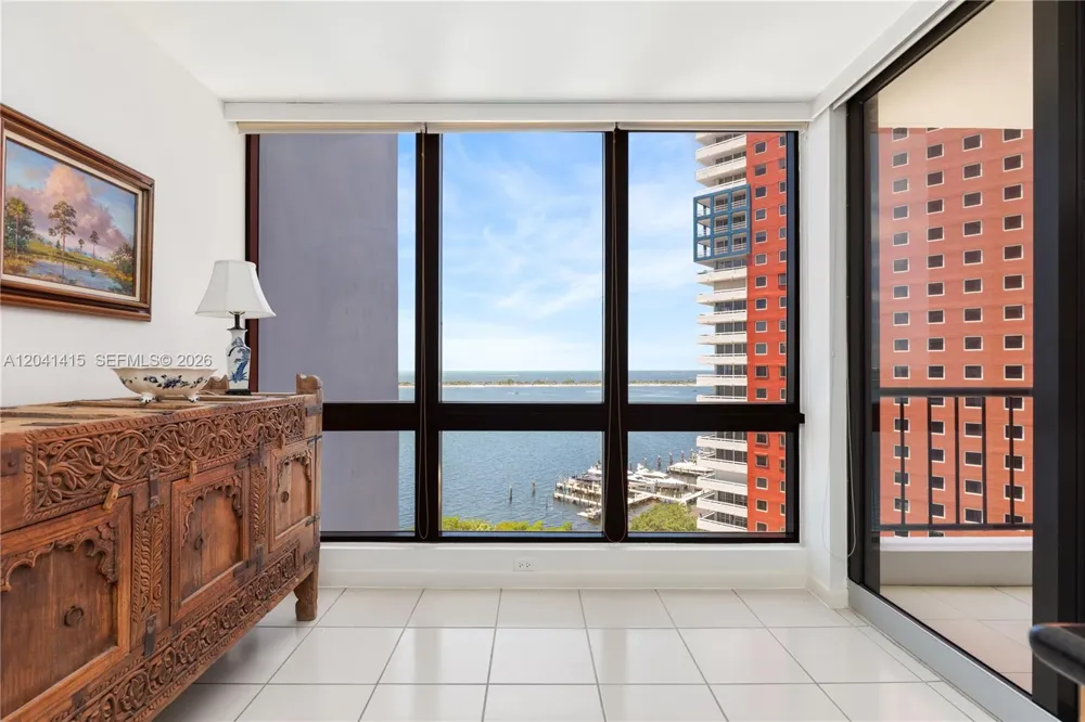 1581 Brickell Ave #903 Miami, FL 33129