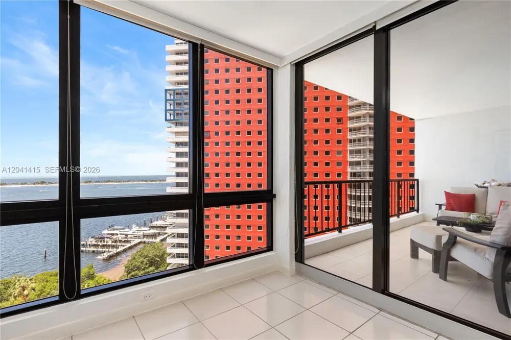 1581 Brickell Ave #903 Miami, FL 33129