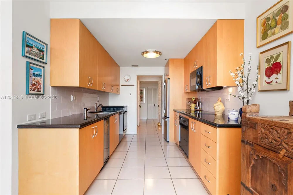 1581 Brickell Ave #903 Miami, FL 33129