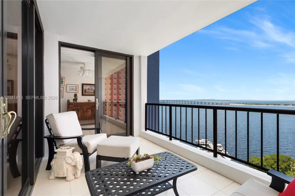 1581 Brickell Ave #903 Miami, FL 33129