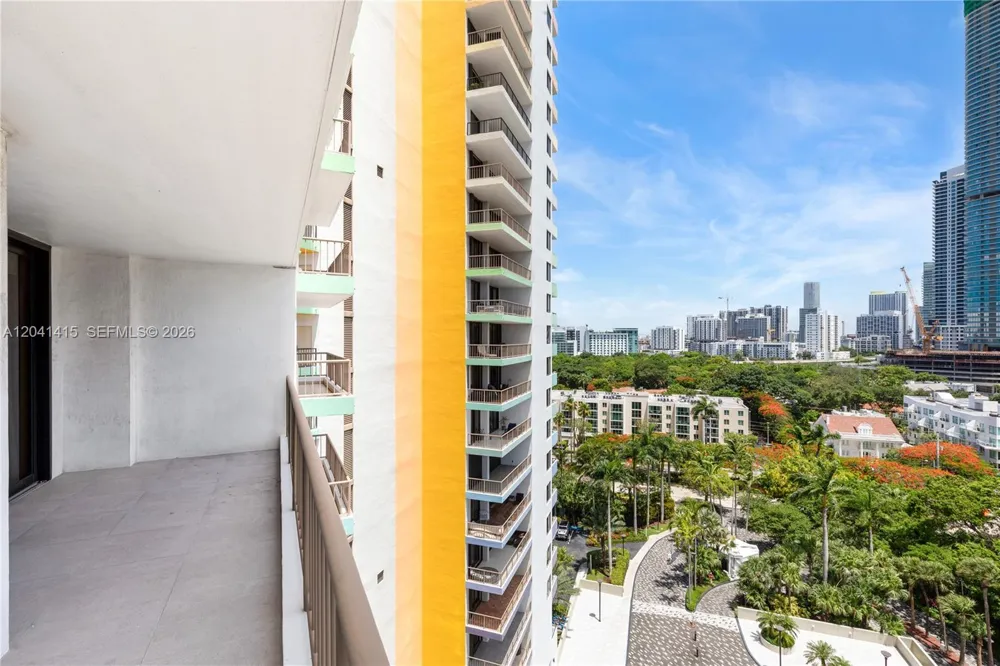 1581 Brickell Ave #903 Miami, FL 33129