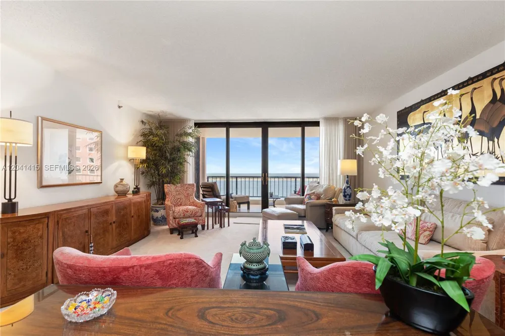1581 Brickell Ave #903 Miami, FL 33129
