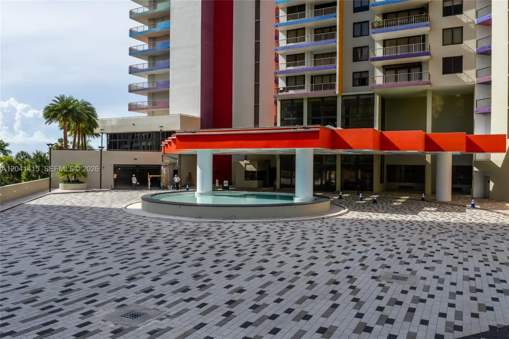 1581 Brickell Ave #903 Miami, FL 33129