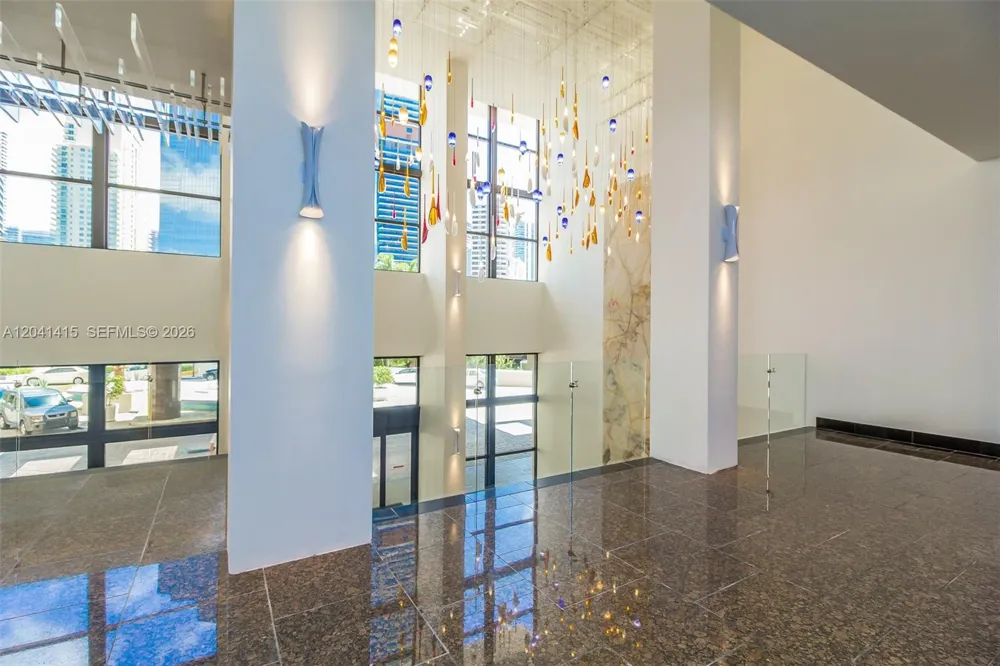 1581 Brickell Ave #903 Miami, FL 33129
