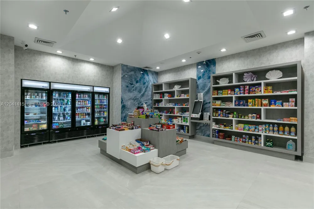 1581 Brickell Ave #903 Miami, FL 33129