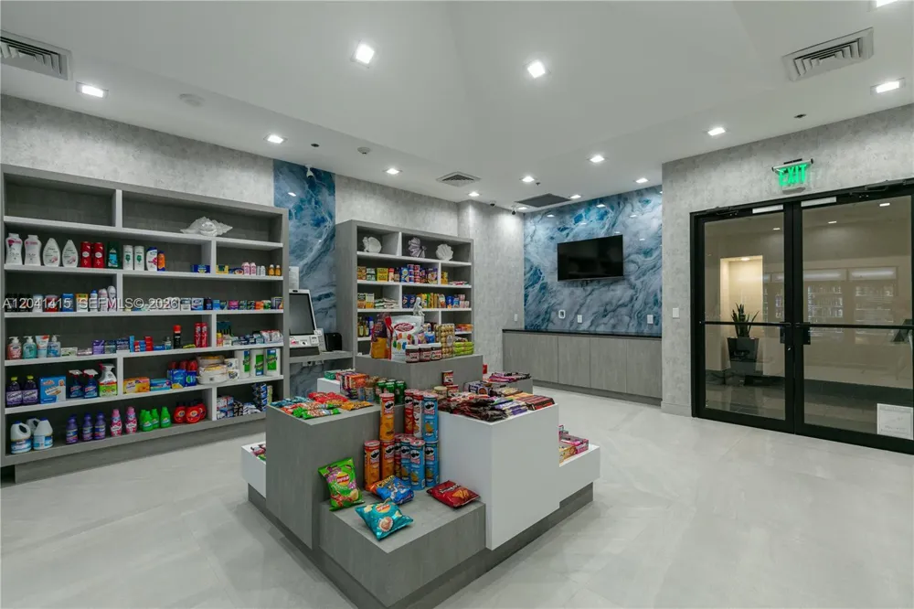1581 Brickell Ave #903 Miami, FL 33129