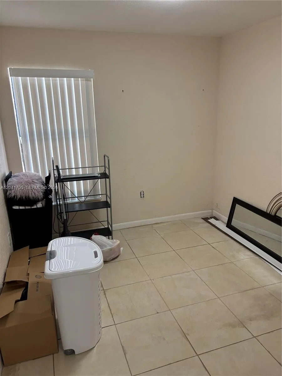 21122 NW 39th Ave Miami Gardens, FL 33055