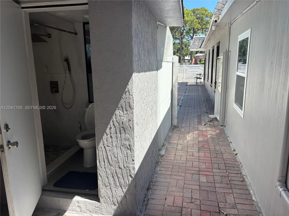 21122 NW 39th Ave Miami Gardens, FL 33055