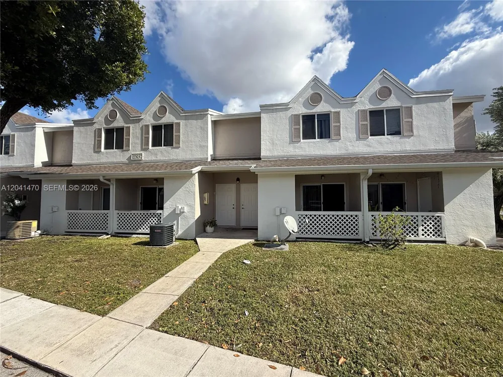 17515 NW 67th Ct #G-22 Hialeah, FL 33015