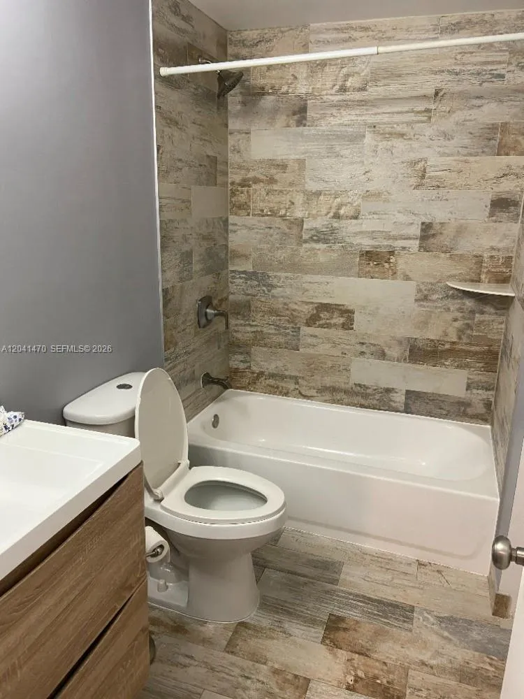 17515 NW 67th Ct #G-22 Hialeah, FL 33015